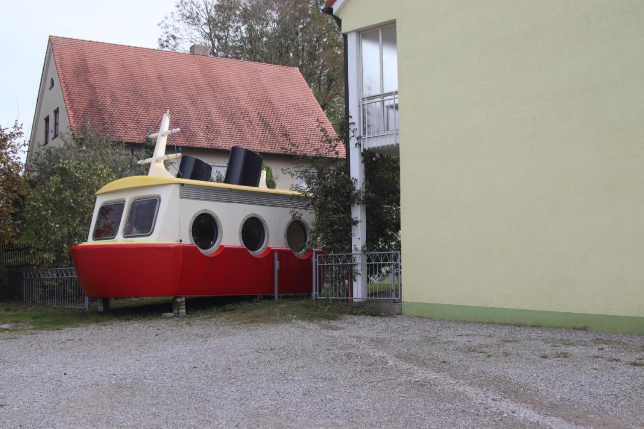 Landhotel Gasthof Huber Merching Екстериор снимка